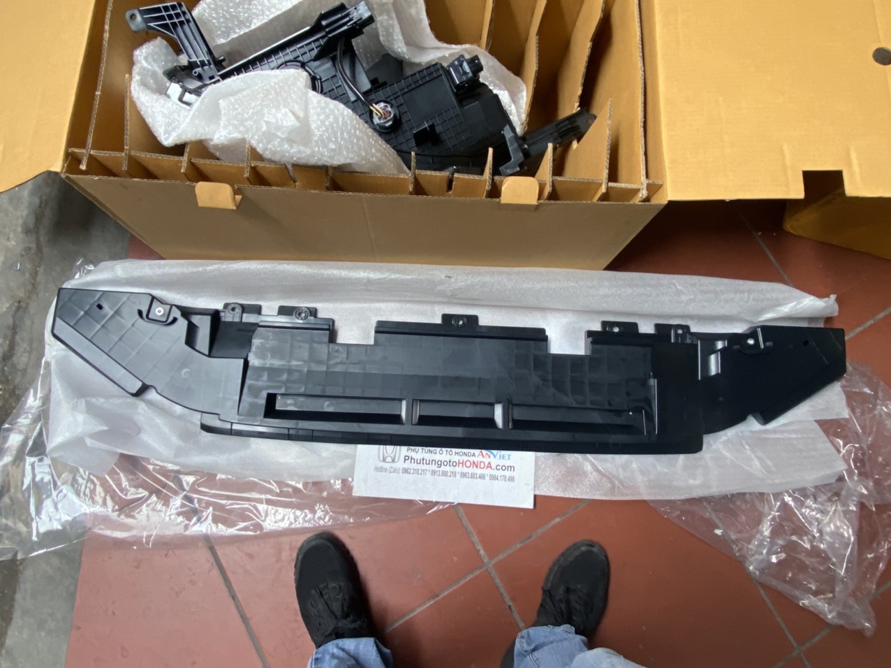 Ốp dưới cản trước xe Honda CIVIC 2022-2024